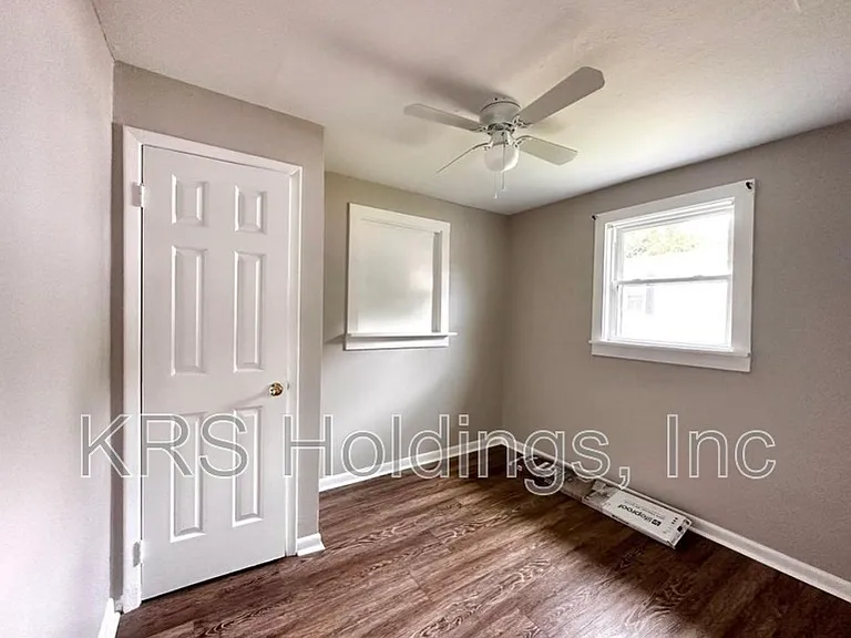 115 Orange Dr — Photo 9