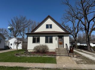 245 E 4th Ave, Clifton, IL 60927