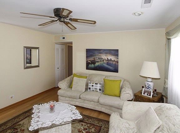 5th image of 321 Joan Ct Unit D