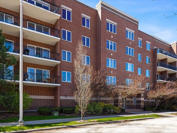 2nd image of 1675 Mill St APT 201