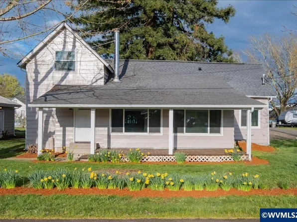 111 E 3rd St, Halsey, OR 97348