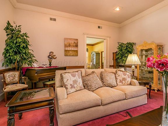 5th image of 2642 Chestnut Dr