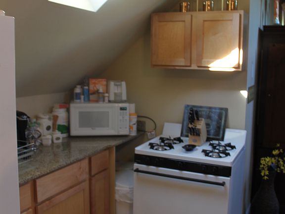 4th image of 3227 S Carpenter St Unit 4W