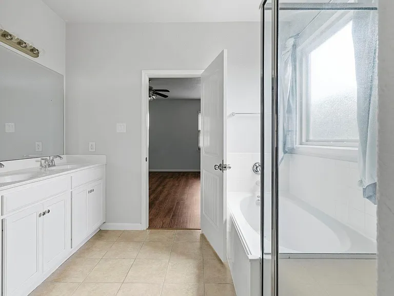 11502 Stonepine Meadow Ct — Photo 23