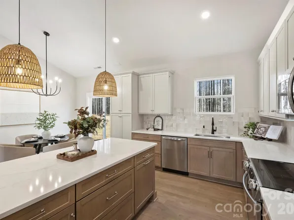 2307 Lee Lawing Rd, Lincolnton, NC 28092