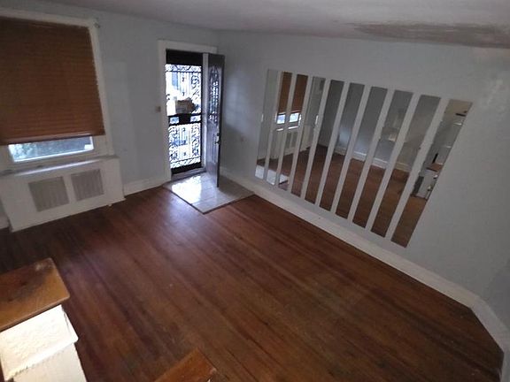 5th image of 5653 Carpenter St