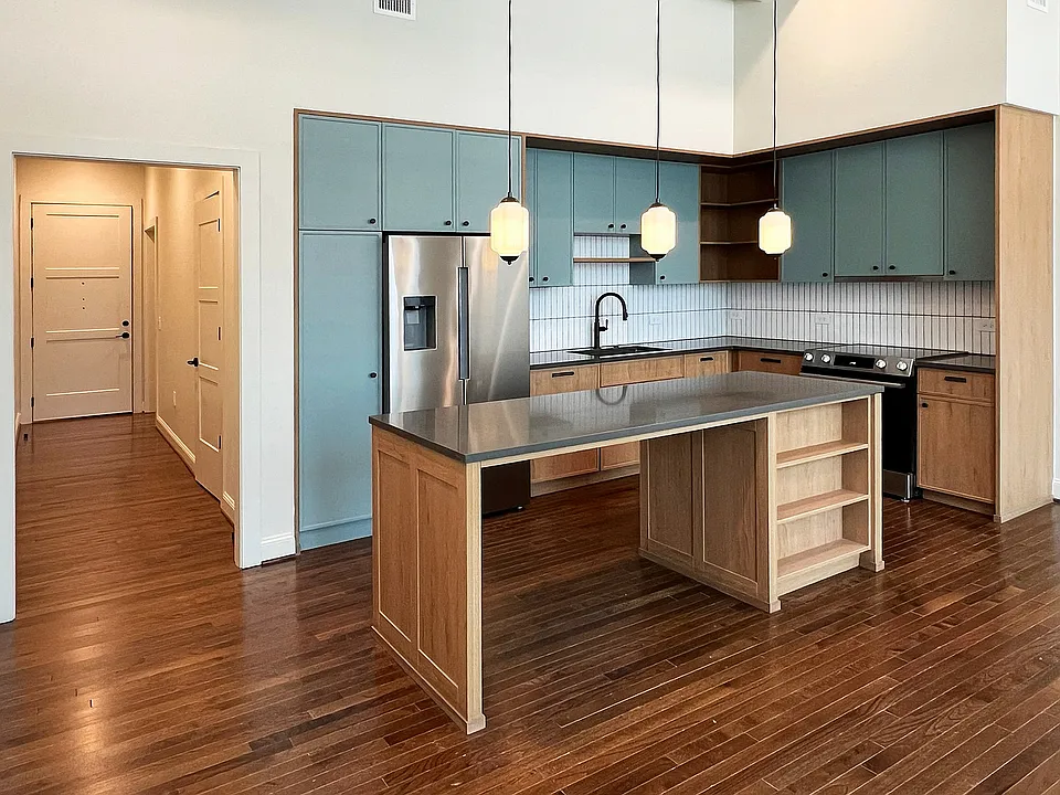 Eighty-Five Peachtree