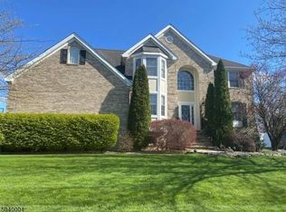 522 Dori Pl, Stewartsville, NJ 08886