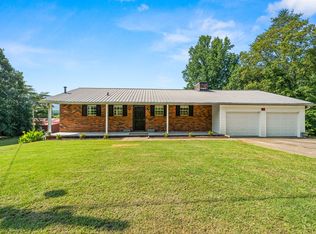 131 County Road 863, Etowah, TN 37331