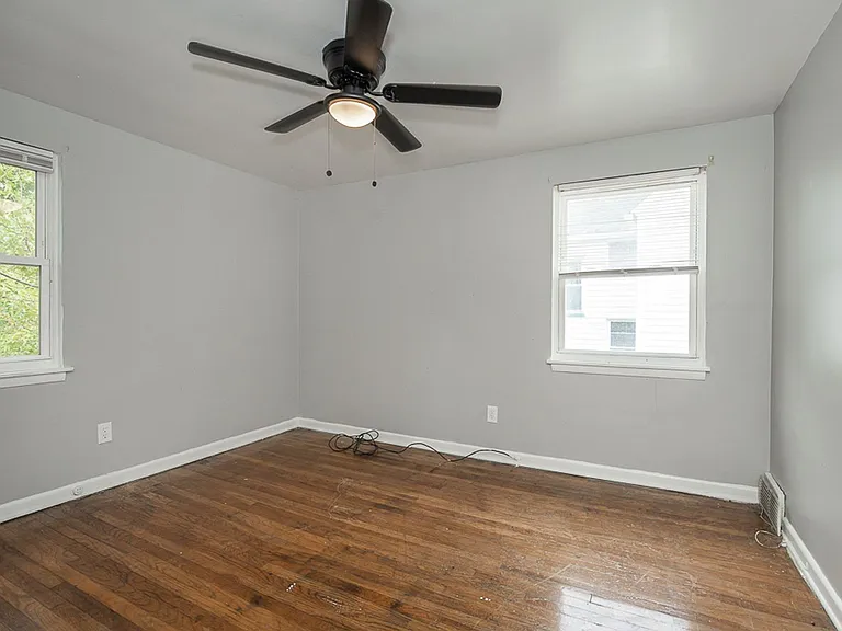 14625 Milverton Rd — Photo 12