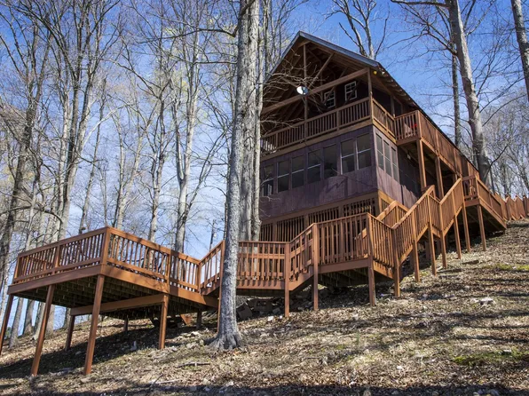 326 Harbor Dr, Bumpus Mills, TN 37028