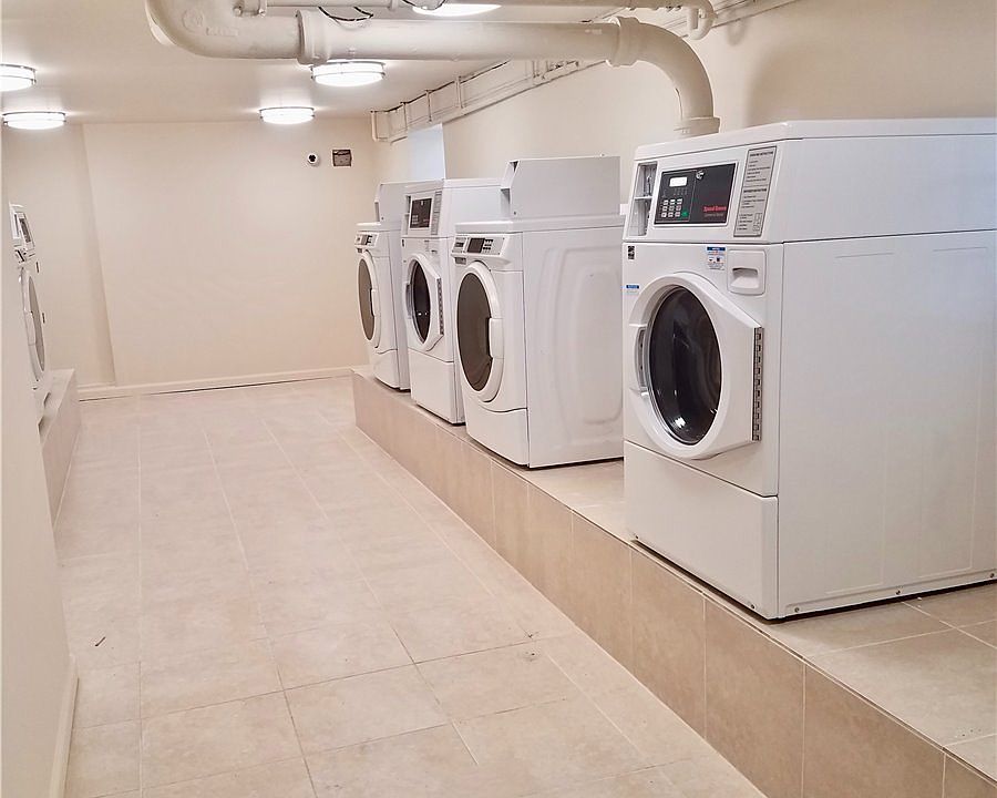 2nd image of 105 Lawson St #D