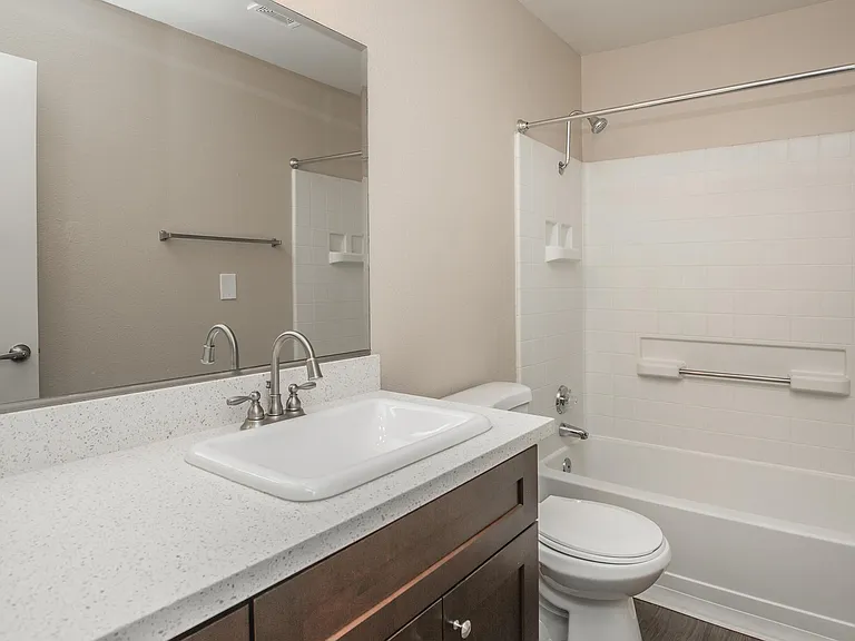 River Ridge Apartment Homes — Photo 28