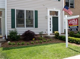 8712 Wadebrook Ter, Springfield, VA 22153