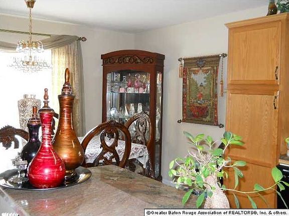 3rd image of 26023 Stonehenge Dr