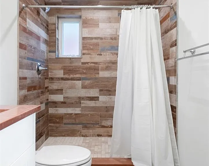 702 W Gibson St — Photo 20