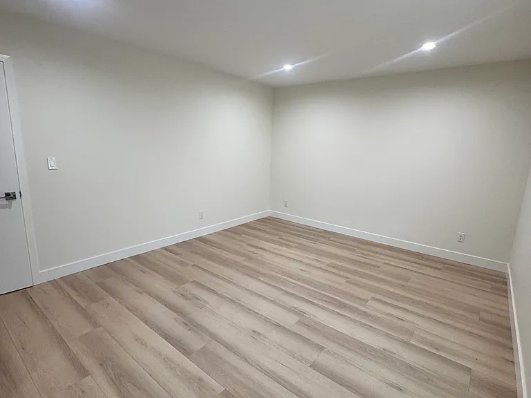 8811 Yates St — Photo 15