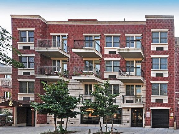 2nd image of 2519 35th St APT 3D