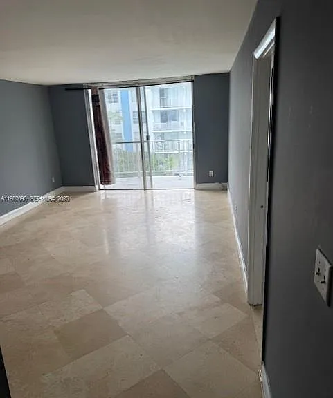 488 NW 165th Street Rd #B408 — Photo 3