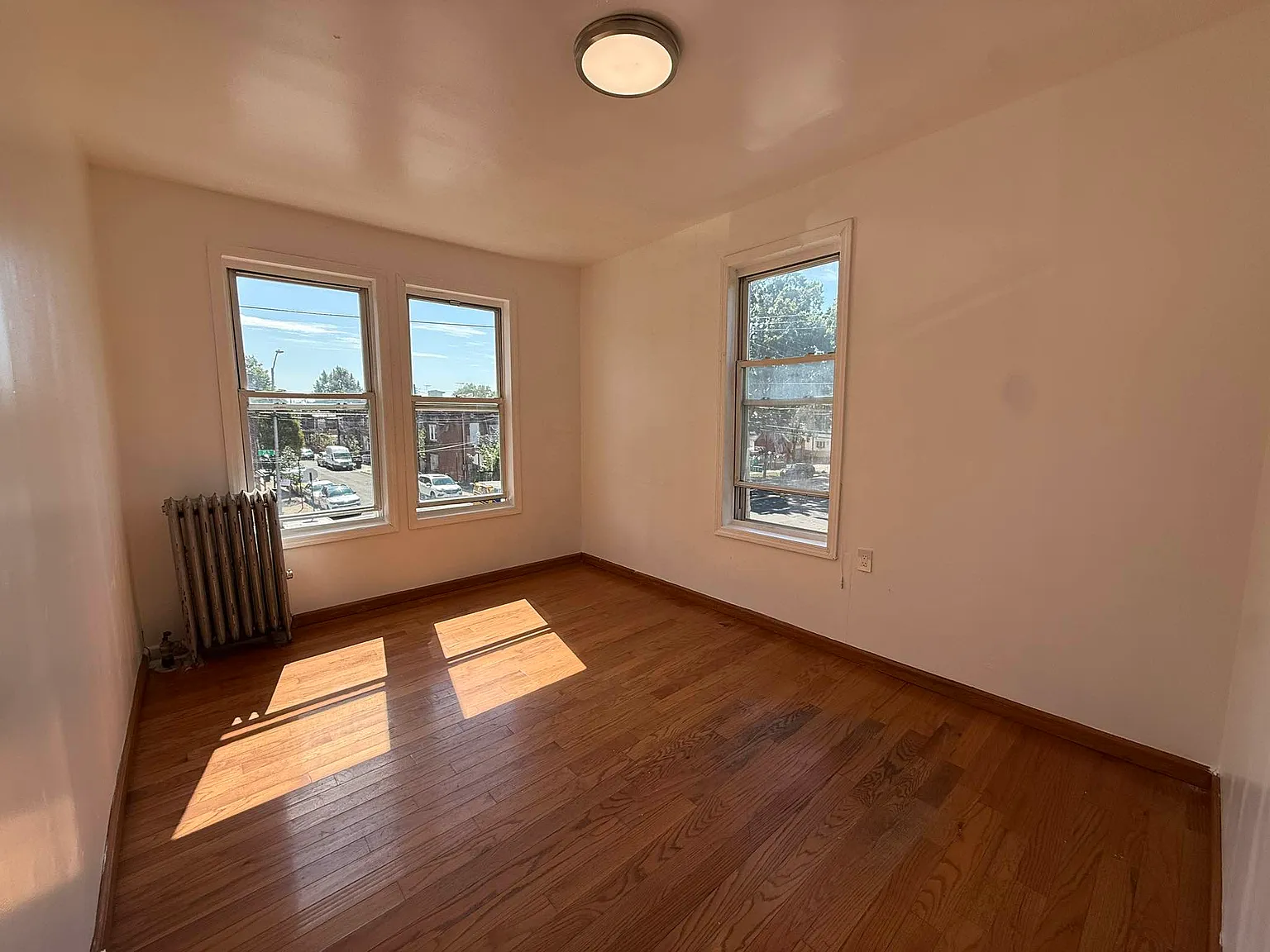 22-52 21st Street — Photo 3
