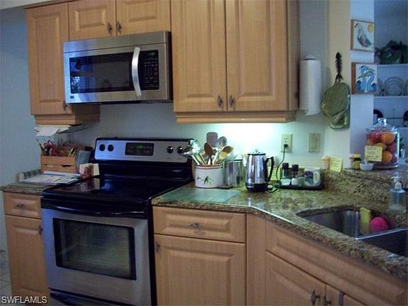 3rd image of 13281 Greywood Cir