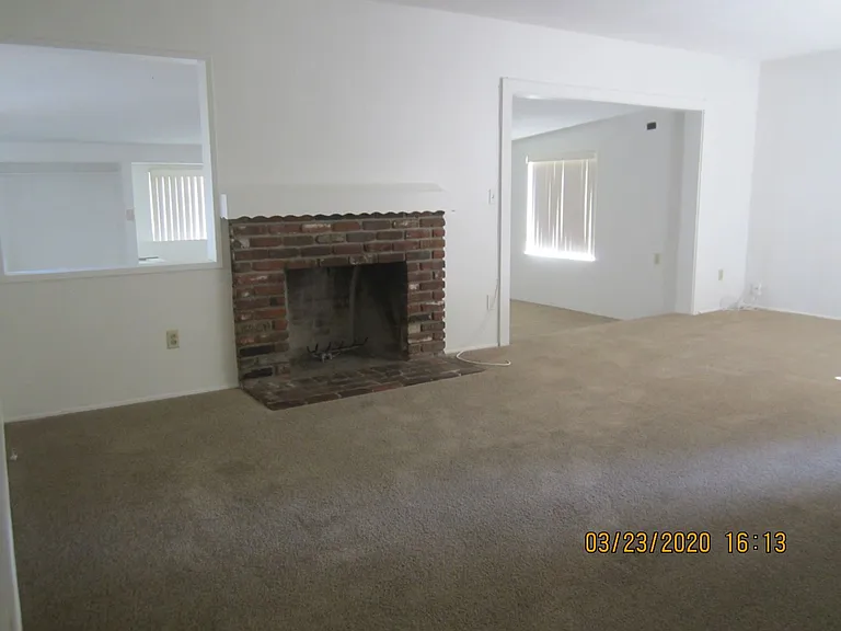 8314 Camelia Dr — Photo 22