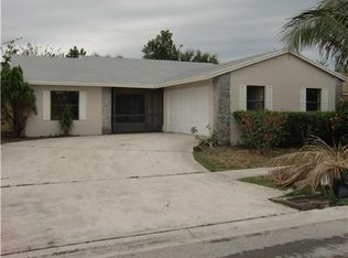 5726 Ithaca Cir E, Lake Worth, FL 33463
