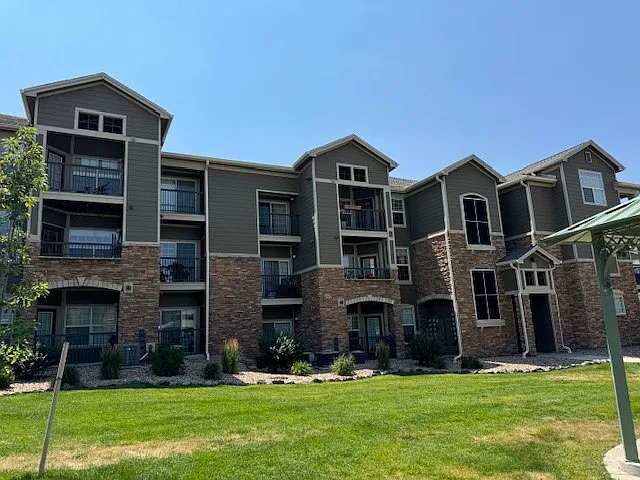 1425 Blue Sky Cir #15-304