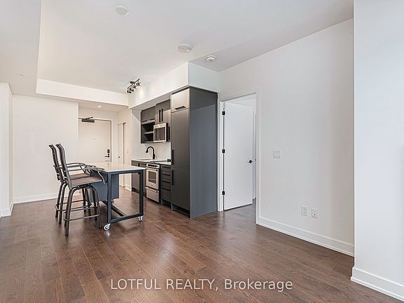 5th image of 560 Rideau St #1305