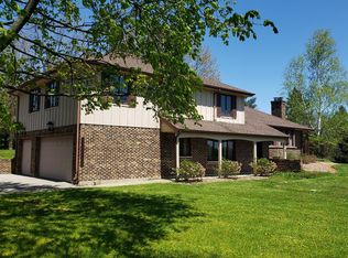 1468 Thor Dr, Inverness, IL 60067