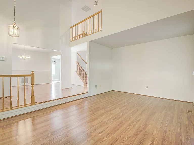 13907 Concord Ave — Photo 13