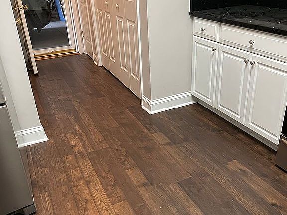 5th image of 1553 Royalty Cir