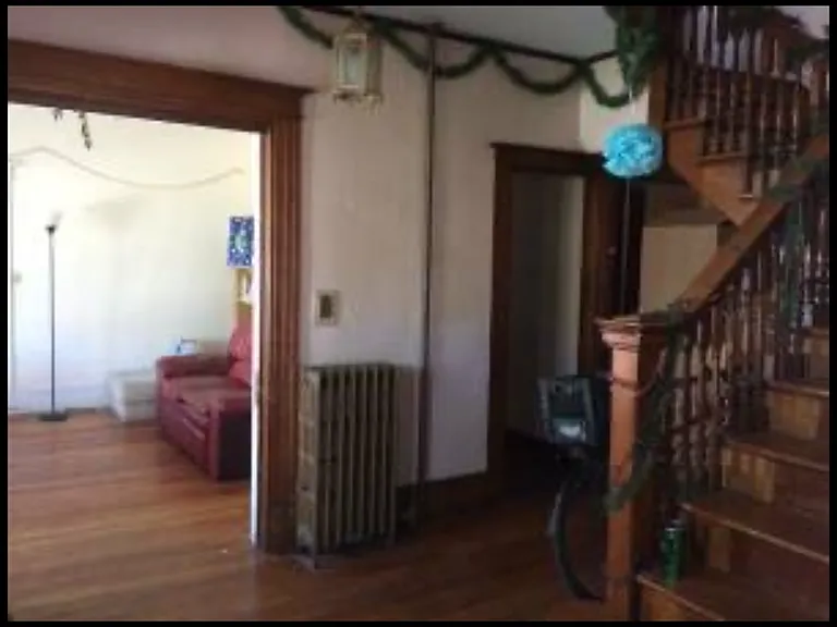 548 Cambridge St #1 — Photo 3