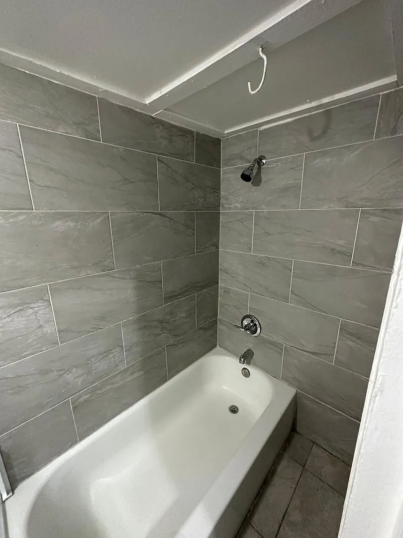 Fully Renovated 1/1 -Single Family Ready to Move In! — Photo 3