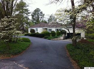 6 Canterbury Rd, Charlottesville, VA 22903
