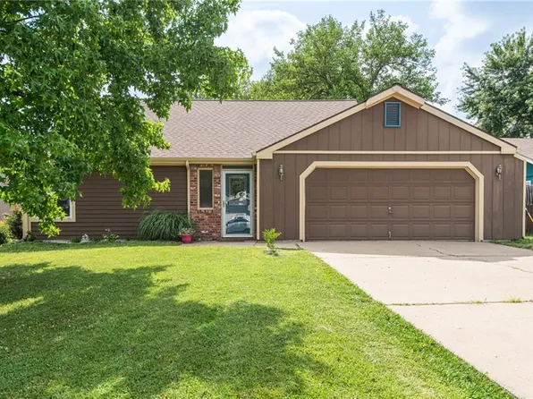 2509 Allison Dr, Lawrence, KS 66046