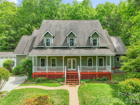 287 Shady Creek Ln, Hendersonville, NC 28739
