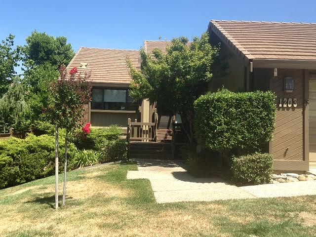 1st image of 1203 Red Dog Ln
