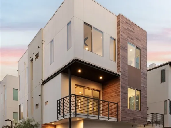 15 Ebb Tide Cir, Newport Beach, CA 92663