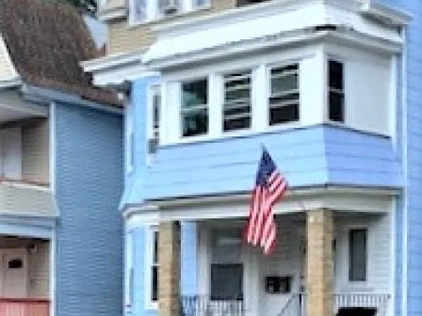 25 N 18Th St, East Orange City, NJ 07017