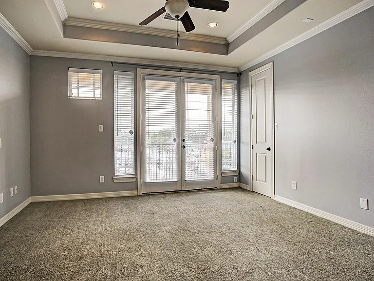 1140 Robbie St — Photo 8