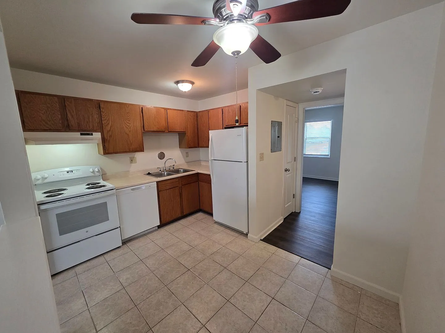 Butler Hill Apartments — Photo 2