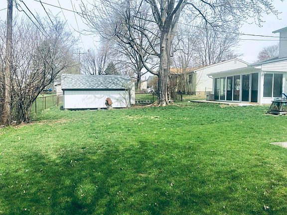 4th image of 1357 Crestview St