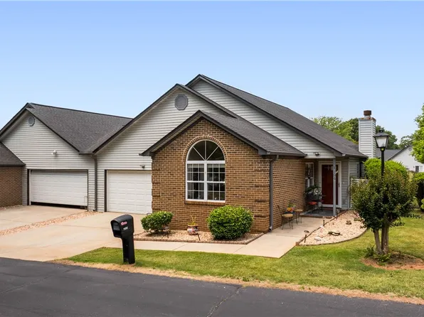 1106 Cobbs Glen Dr, Anderson, SC 29621