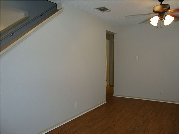 3rd image of 2516 Glen Field Dr