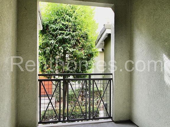 3rd image of 8831 Tribeca Cir
