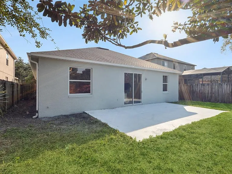 1209 Cathcart Cir — Photo 38