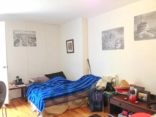 Rented by DSA Realty | media 35