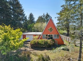 435 Lotloh Ave SE, Ocean Shores, WA