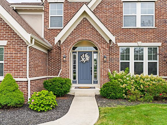 4th image of 8398 Cameron Ct NW